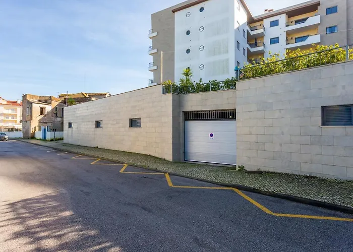 James's Quinta Palmeiras, Spacious 2 Bedroom In Luxury Complex, Walking Distance To Town And Apartmán Lagos