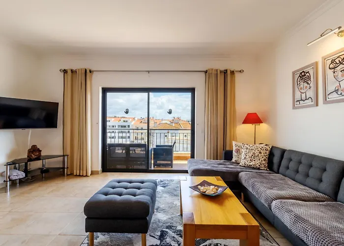 James's Quinta Palmeiras, Spacious 2 Bedroom In Luxury Complex, Walking Distance To Town And Apartmán *