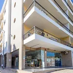 Daire James's Quinta Palmeiras, Spacious 2 Bedroom In Luxury Complex, Walking Distance To Town And