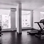 Daire James's Quinta Palmeiras, Spacious 2 Bedroom In Luxury Complex, Walking Distance To Town And Lagos