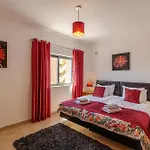 James's Quinta Palmeiras, Spacious 2 Bedroom In Luxury Complex, Walking Distance To Town And Daire