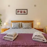 James's Quinta Palmeiras, Spacious 2 Bedroom In Luxury Complex, Walking Distance To Town And Daire