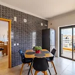 James's Quinta Palmeiras, Spacious 2 Bedroom In Luxury Complex, Walking Distance To Town And Daire *