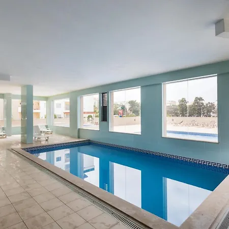 James's Quinta Palmeiras, Spacious 2 Bedroom In Luxury Complex, Walking Distance To Town And Apartman Lagos