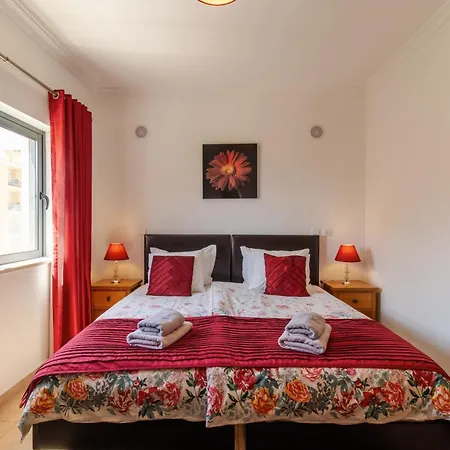 James's Quinta Palmeiras, Spacious 2 Bedroom In Luxury Complex, Walking Distance To Town And Appartamento