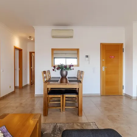 James's Quinta Palmeiras, Spacious 2 Bedroom In Luxury Complex, Walking Distance To Town And *
