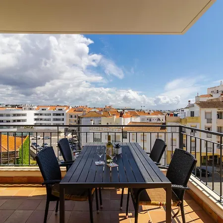 James's Quinta Palmeiras, Spacious 2 Bedroom In Luxury Complex, Walking Distance To Town And * Lagos