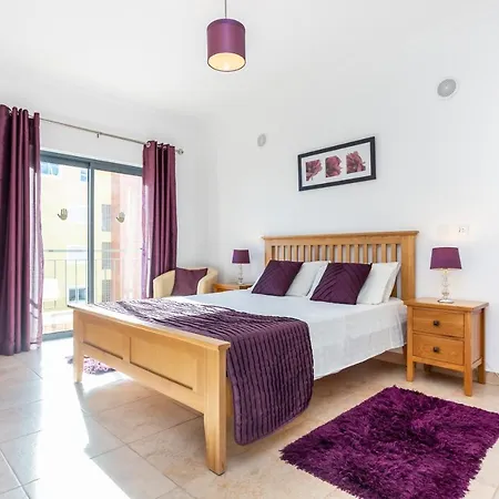 James's Quinta Palmeiras, Spacious 2 Bedroom In Luxury Complex, Walking Distance To Town And Appartement