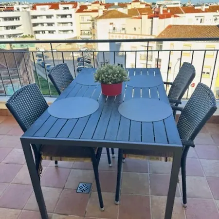James's Quinta Palmeiras, Spacious 2 Bedroom In Luxury Complex, Walking Distance To Town And Appartement Lagos