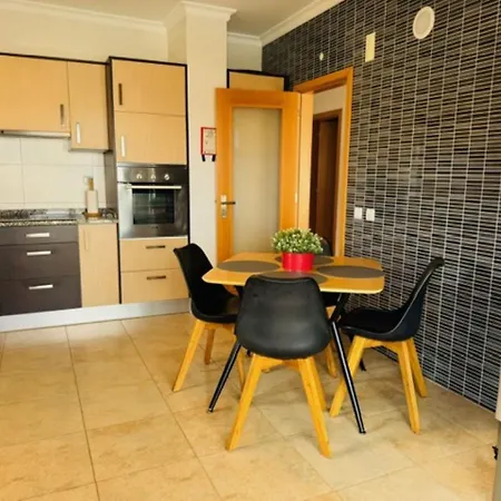 James's Quinta Palmeiras, Spacious 2 Bedroom In Luxury Complex, Walking Distance To Town And Appartement