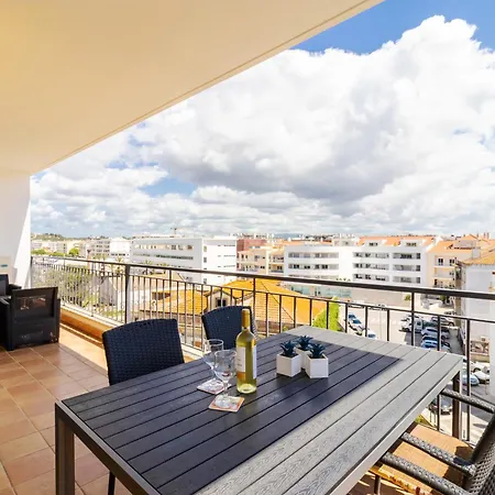 James's Quinta Palmeiras, Spacious 2 Bedroom In Luxury Complex, Walking Distance To Town And *