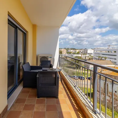 Lägenhet James's Quinta Palmeiras, Spacious 2 Bedroom In Luxury Complex, Walking Distance To Town And