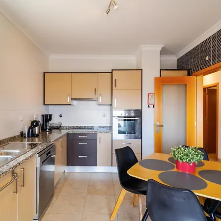 James's Quinta Palmeiras, Spacious 2 Bedroom In Luxury Complex, Walking Distance To Town And Lejlighed Lagos