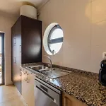 James's Quinta Palmeiras, Spacious 2 Bedroom In Luxury Complex, Walking Distance To Town And Appartamento *